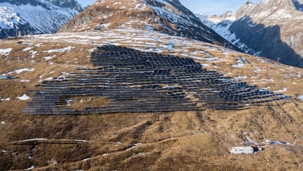 Vogelperspektive Richtung Nord Sedrun Solar