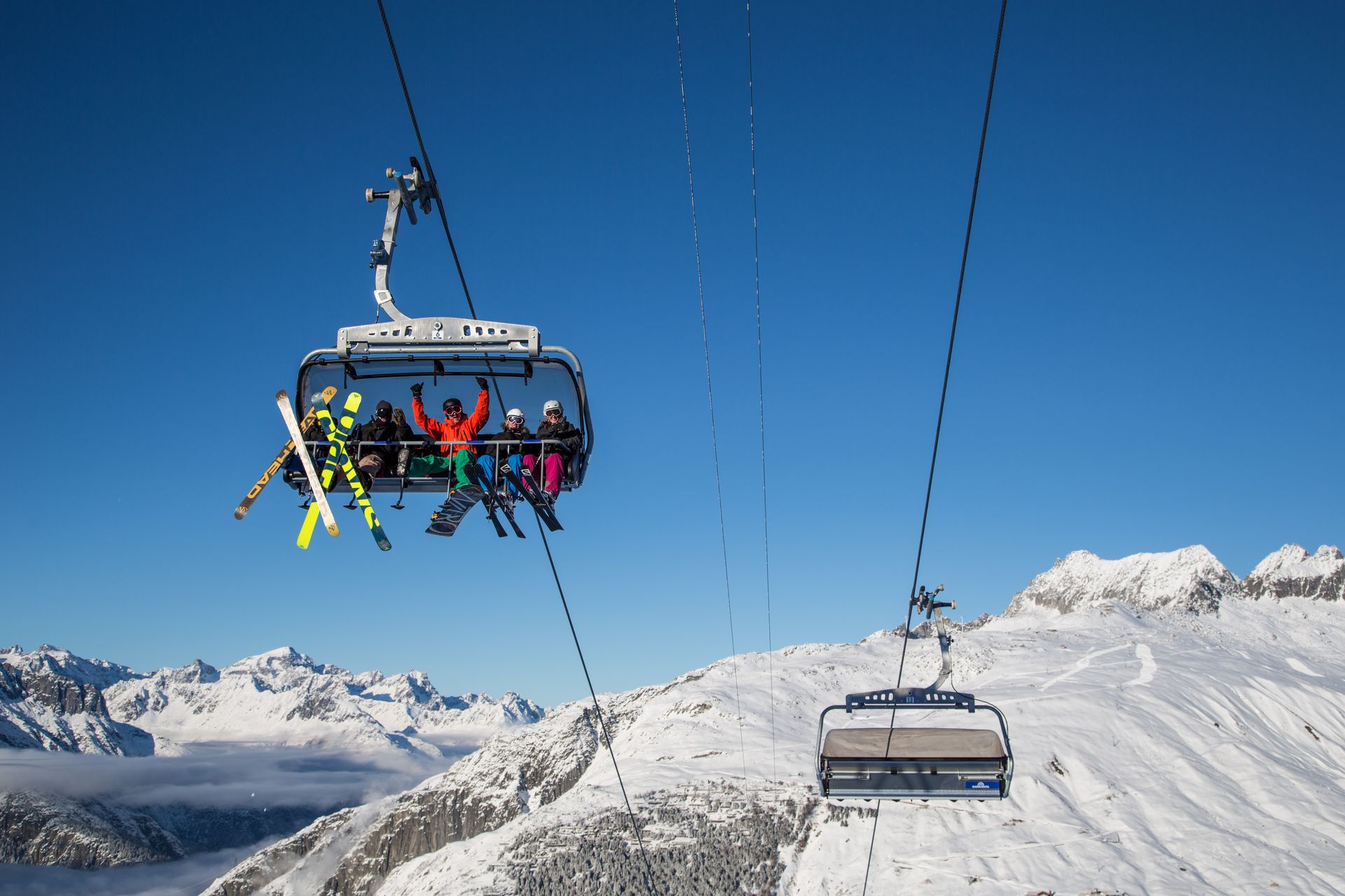 mys-GMC Frühskifahren mit Gleichgesinnten 2024-Skiing Gemsstock