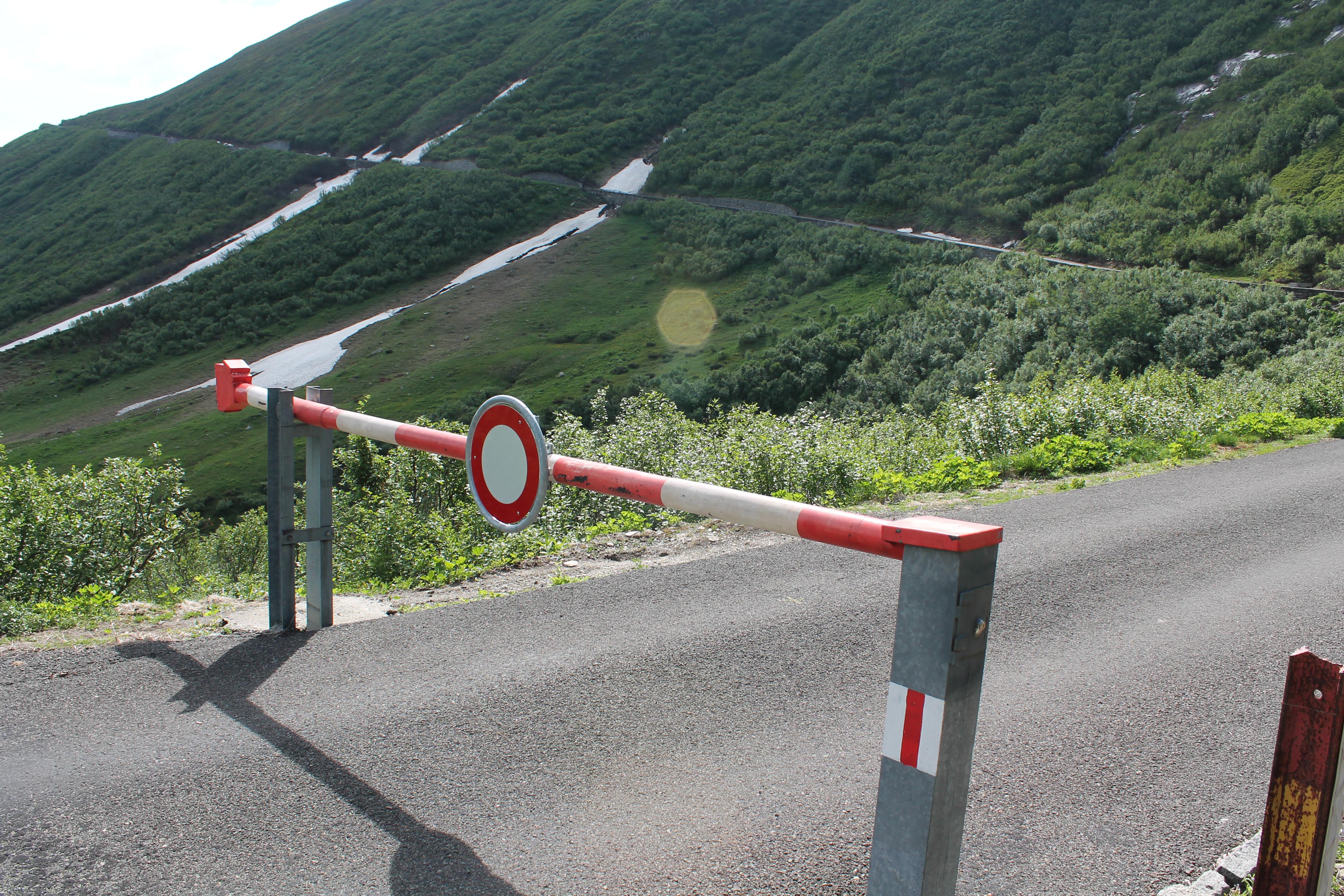 Mit Kinderwagen zum Stausee Curnera