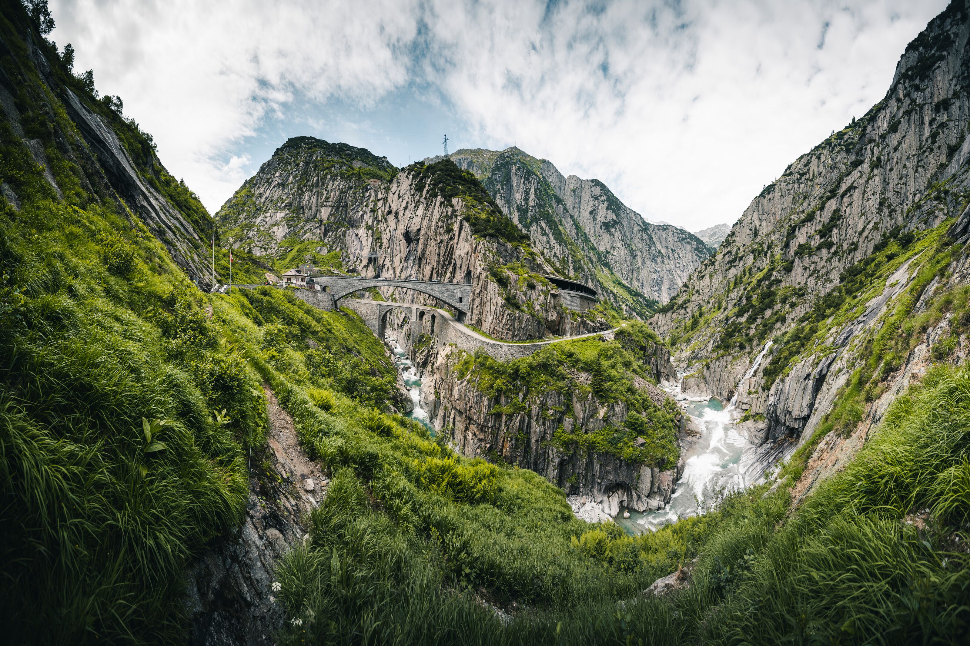 Schöllenenschlucht mit Teufelsbrücke