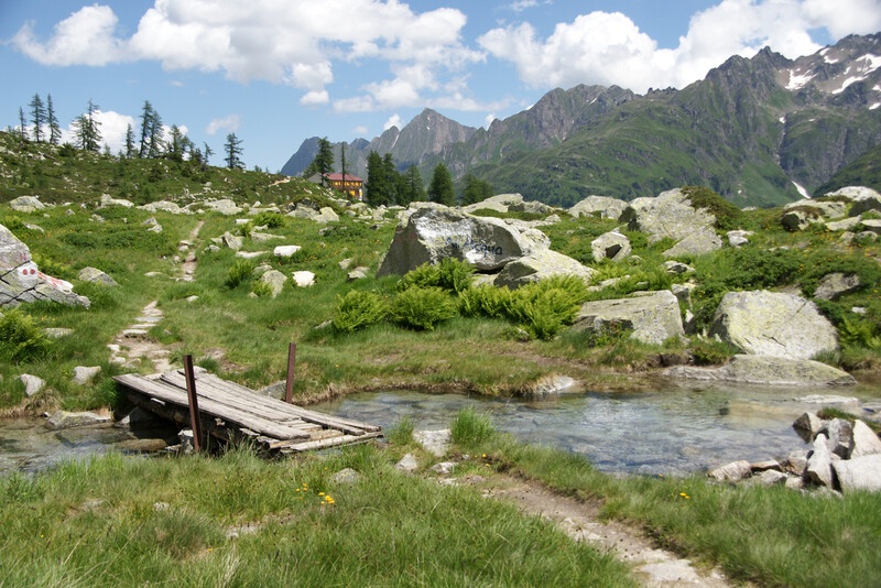 Chemin des Quatre Sources : étape 4 vers la source du Tessin
