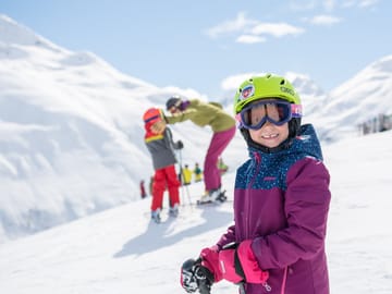 Skifahren Dieni Familie Winter mit der Familie