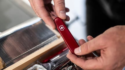 mys-Taschenmesser-Montage-Taschenmesser-Montage