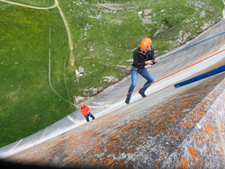 mys-Descente en rappel du barrage-Staumauerabseilen mit Muntognas
