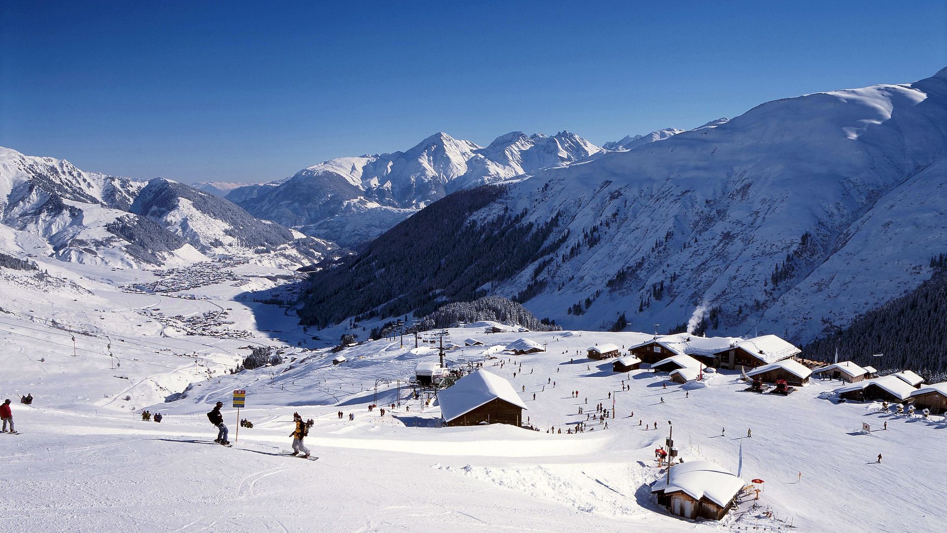 Skiing & snowboarding