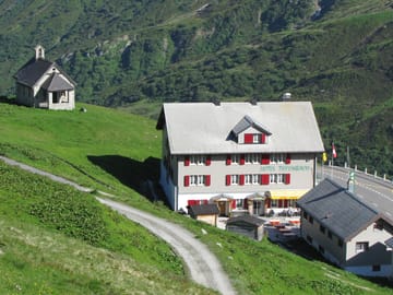 mys-Hotel Tiefenbach am Furkapass-Aussenansicht Hotel Tiefenbach Hotel Tiefenbach am Furkapass