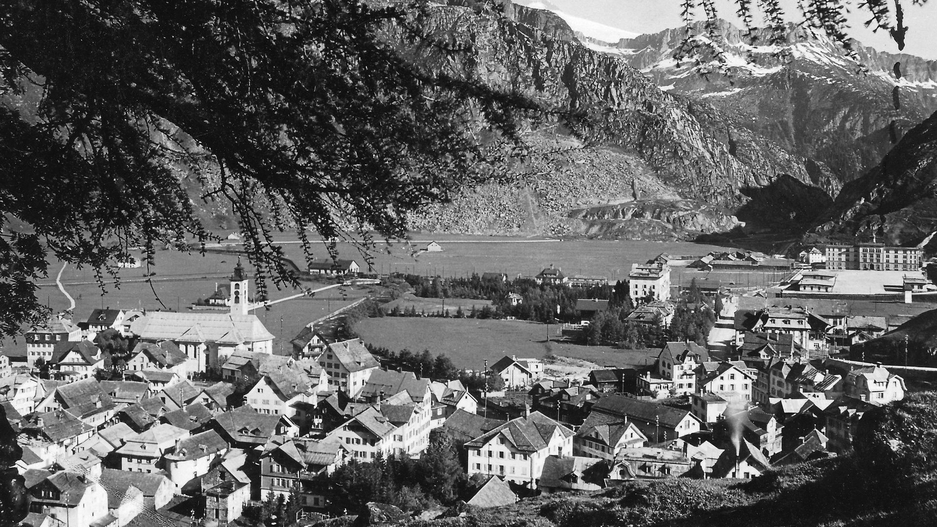 Blog Andermatt im Wandel - Dorf früher Blick Richtung Schöllenen
