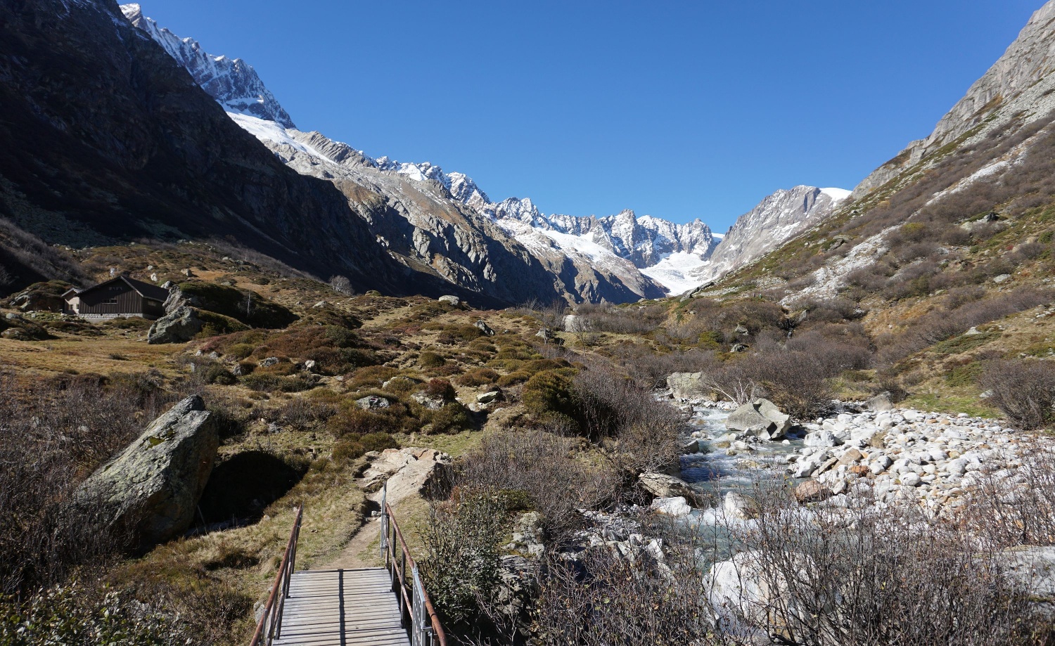 Cabane de Chelenalp SAC