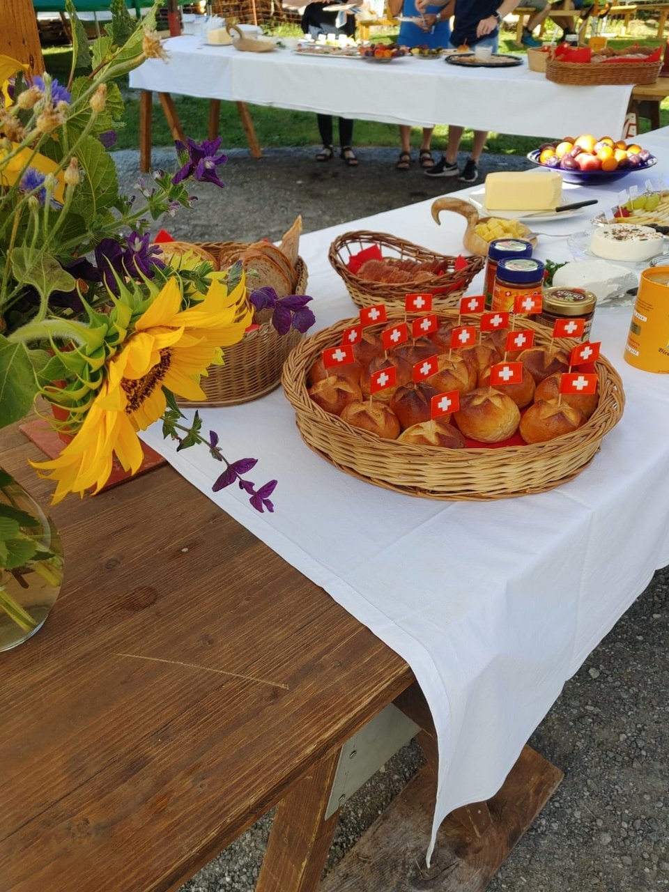 1. August-Brunch: Familienbetrieb Bundi - Schmed