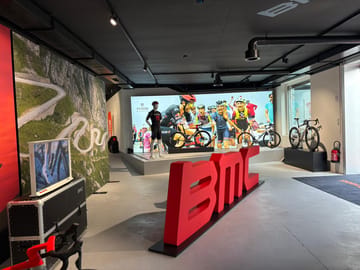 mys-BMC Alpine Showroom & Test Centre-BMC Showroom BMC Alpine Showroom & Centre d'Essai