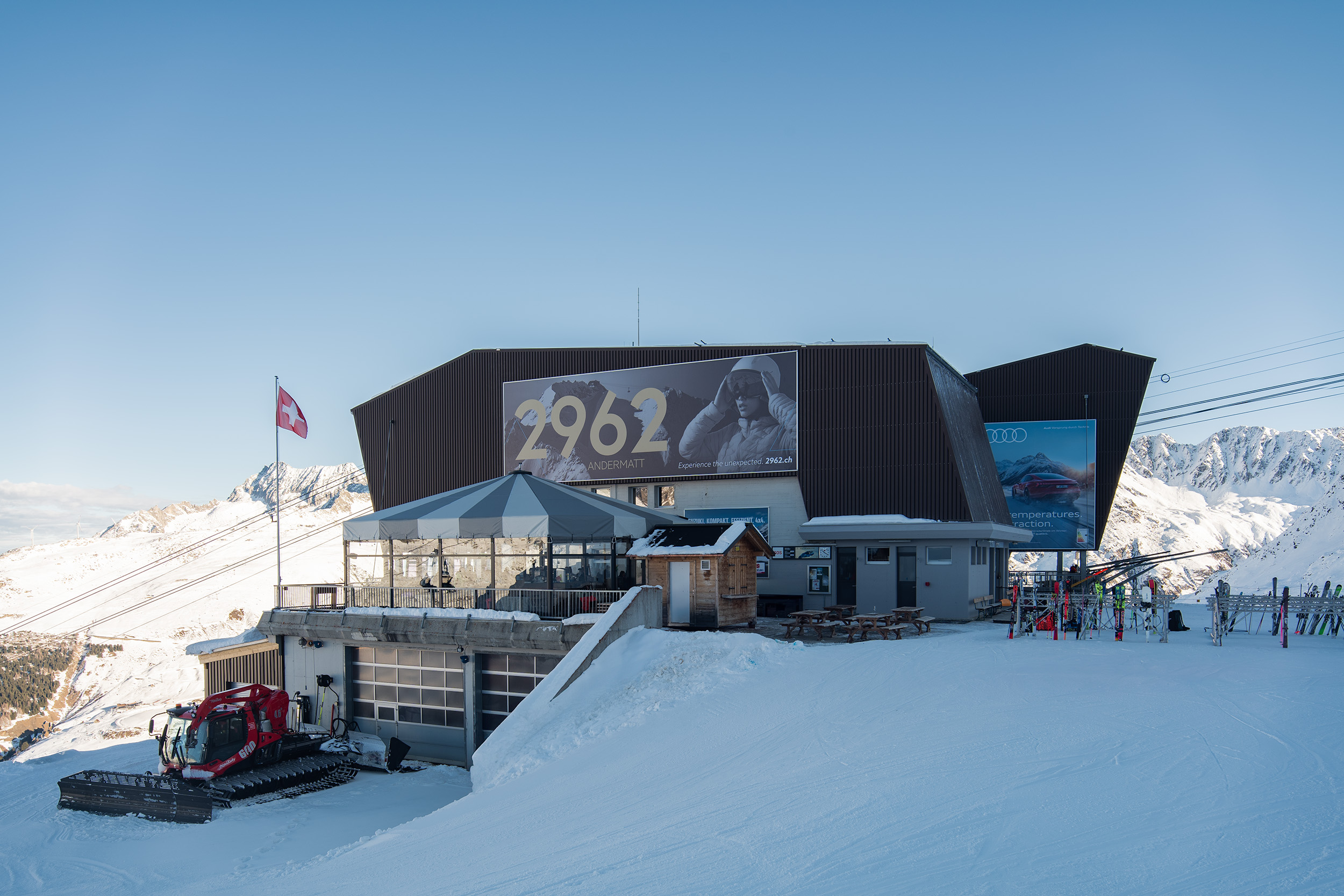 mys-Piste bar Rondodrom-Gurschen Bar