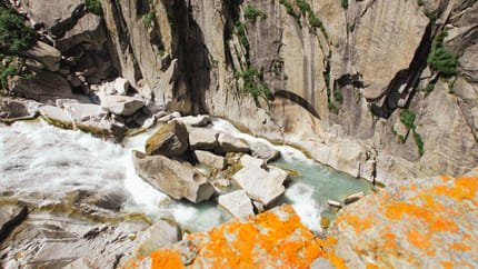 Schöllenenschlucht mit Fluss
