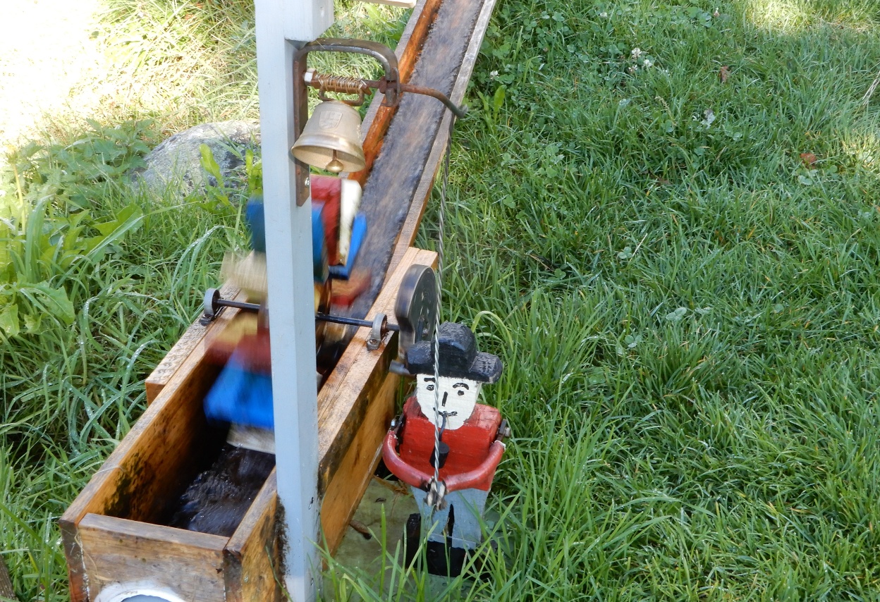 Walk to the little water wheels in Clavaniev