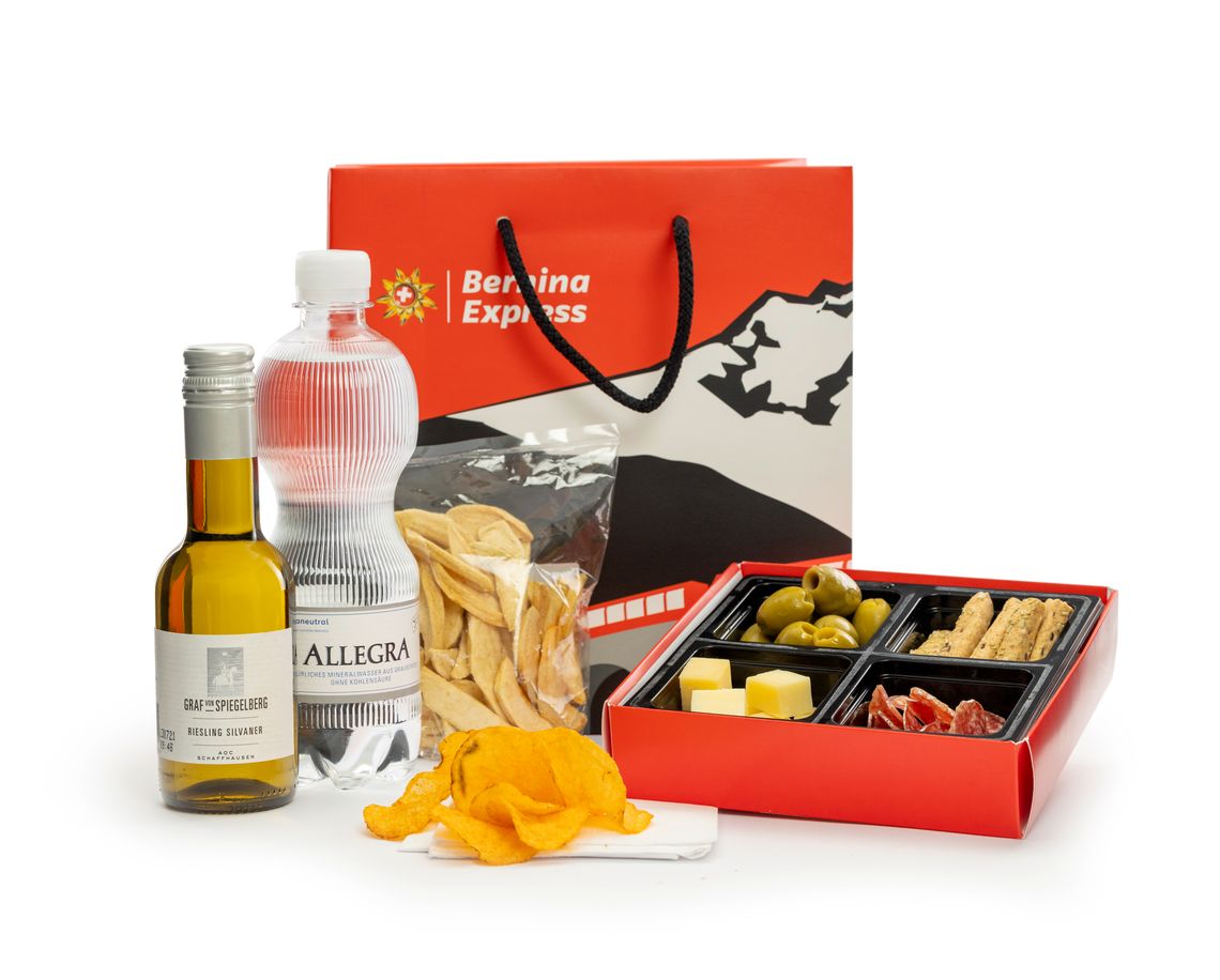 Snacktasche Bernina Express Snacktasche Bernina Express mit Getränken und Snacks