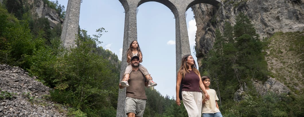 Thumbnail Banner Familie Viadukt Thumbnail Banner Familie Viadukt