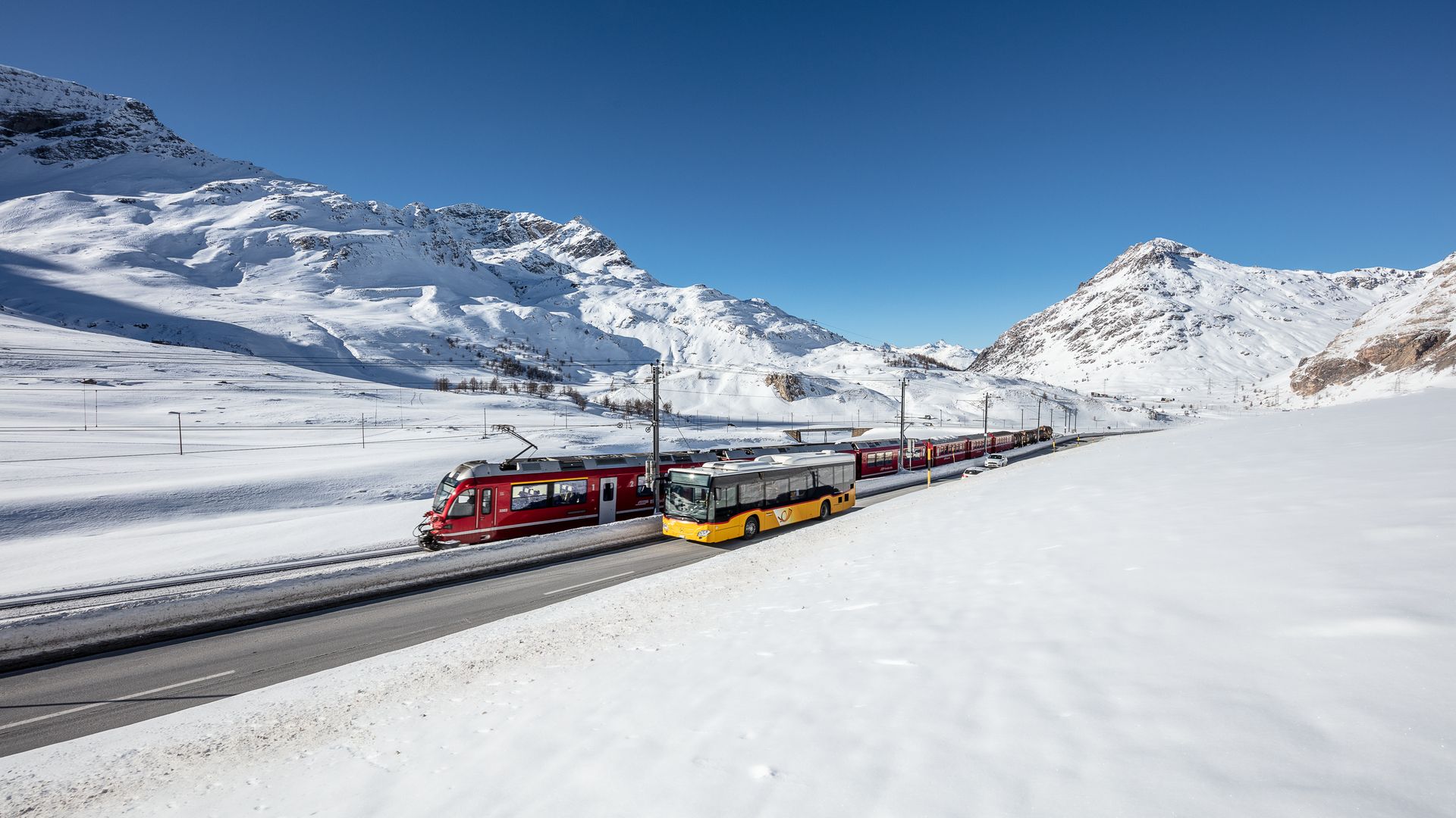 graubünden Pass- Mit Zug und Bus durch Graubünden