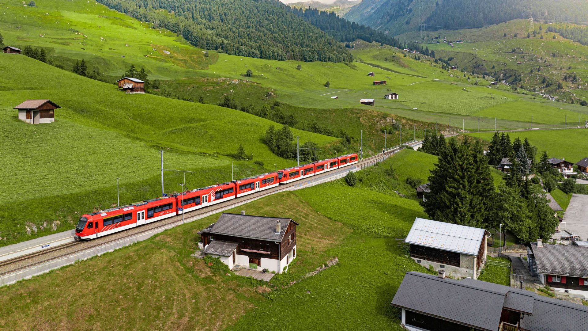 Orion du MGBahn dans la Surselva en été