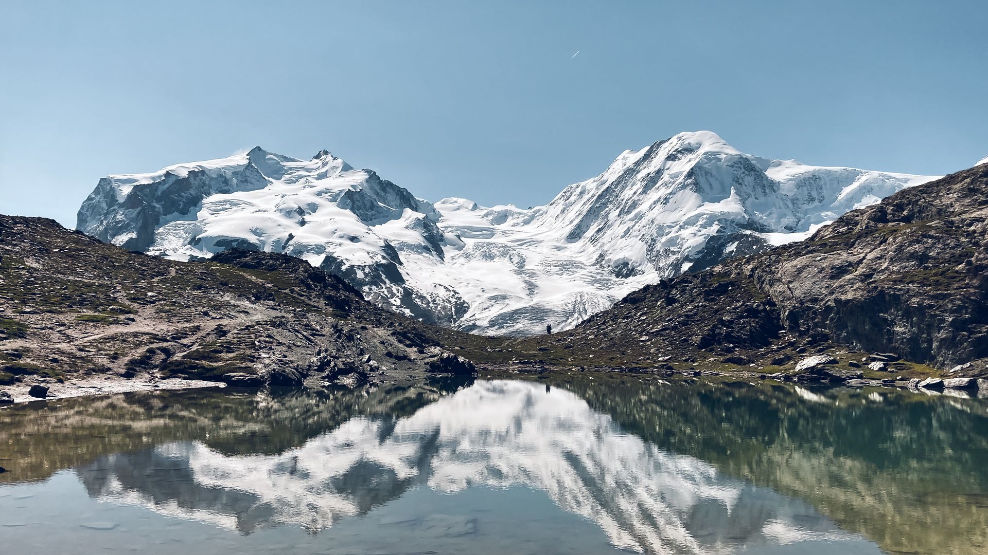Riffelsee avec la Dufourspitze, le Breithorn et le glacier, Zermatt, Suisse