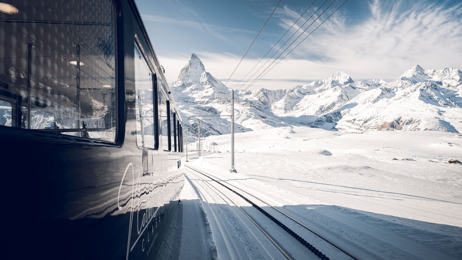 NostalChic Class from outside, winter, view of the Matterhorn