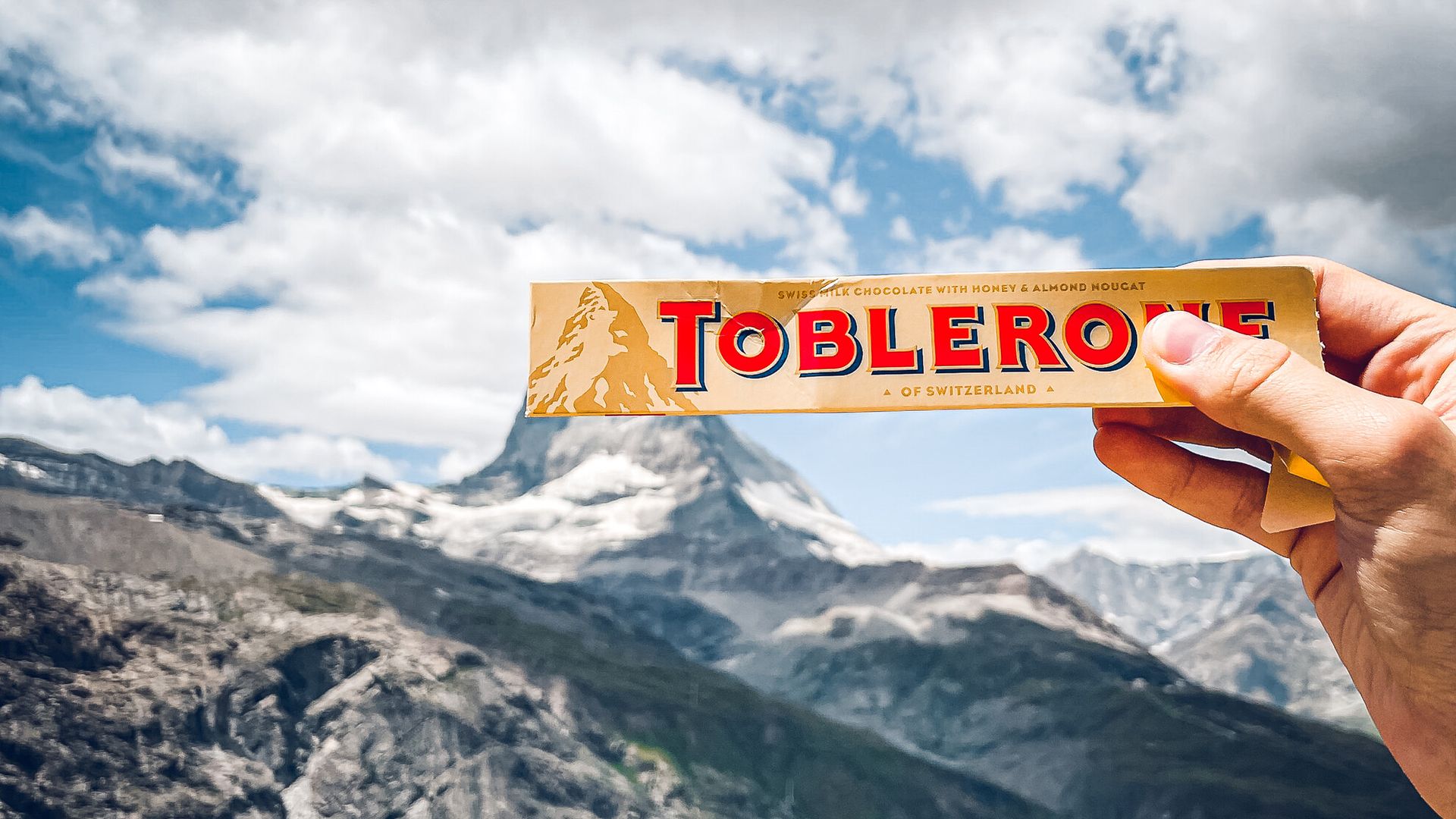 Toblerone Verpackung Foto mit dem Matterhorn am Gornergrat