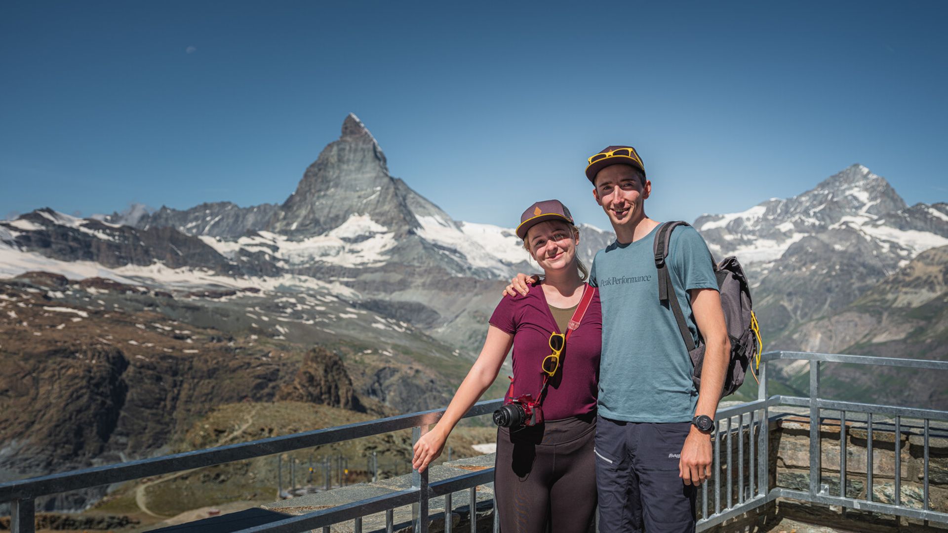Paar am Fotoautomat des Matterhorn Movie am Gornergrat 