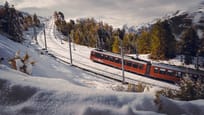 Zug der Gornergrat Bahn oberhalb der Riffelalp im Winter