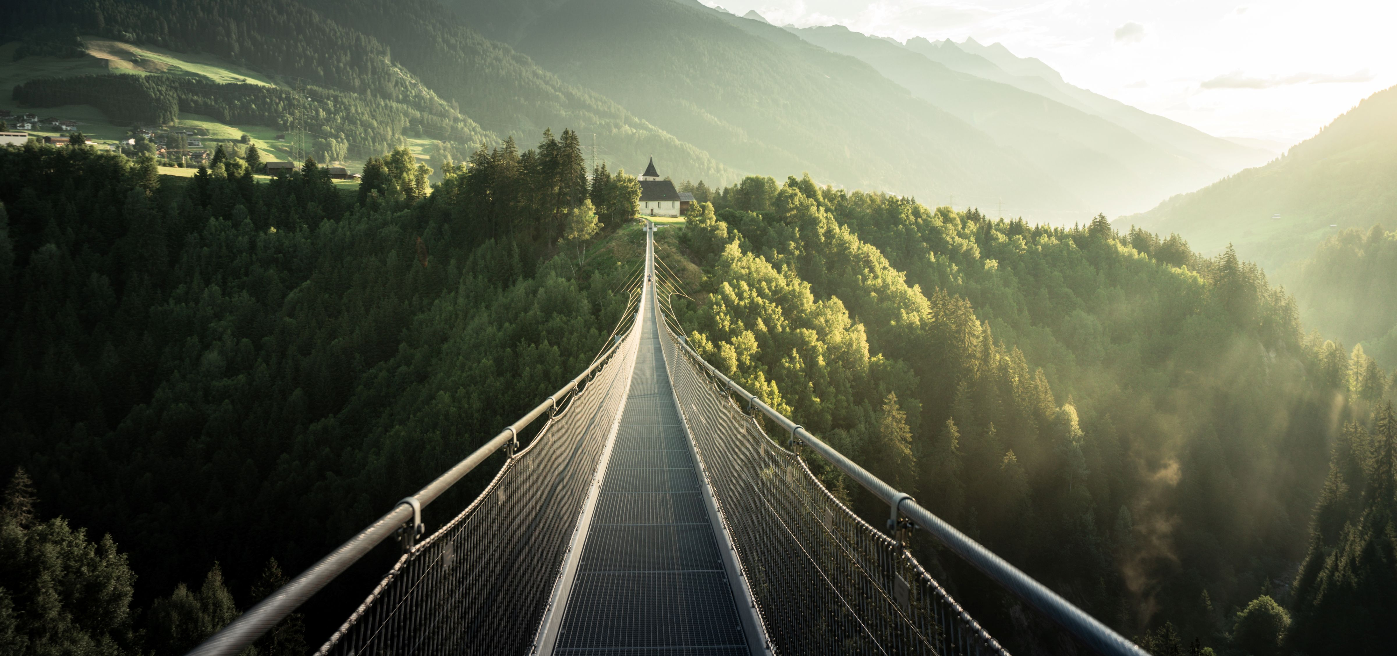 la pendenta- Hängebrücke in Graubünden