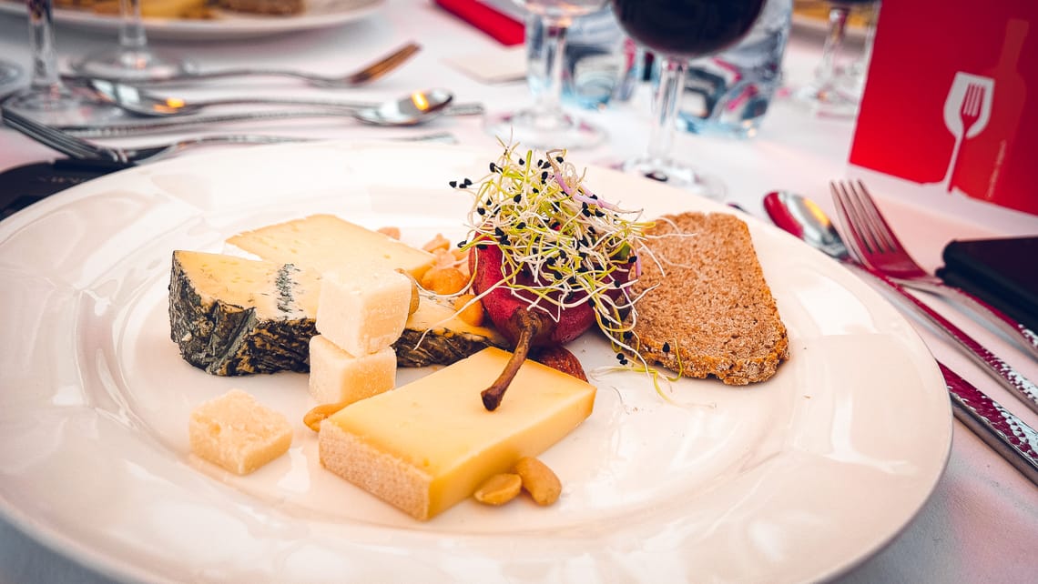 Cheese Plate Exquisite Travel and Dining Ride MGBahn