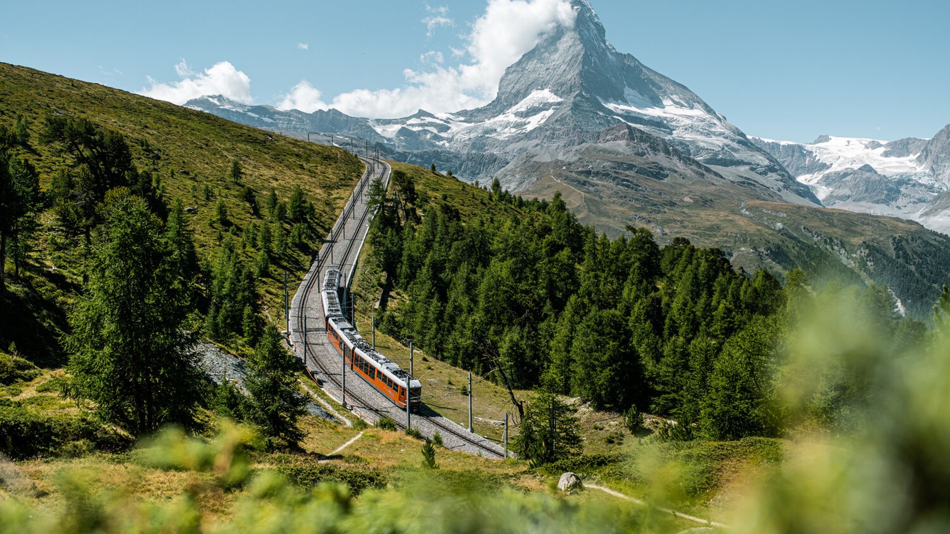 Gornergrat Bahn auf der Riffelalp oberhalb Zermatt im Sommer 