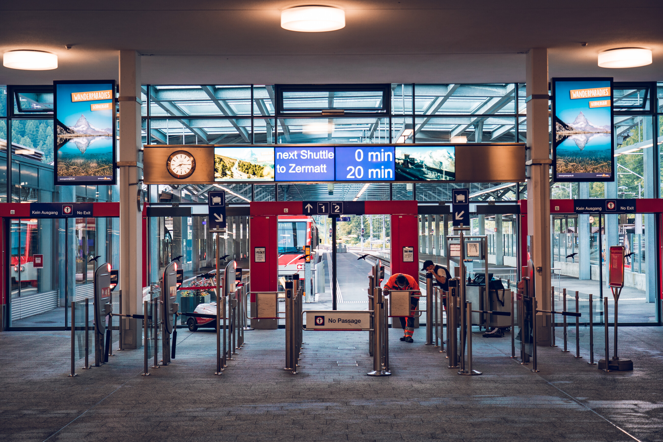 Matterhorn Terminal Täsch Anzeigen