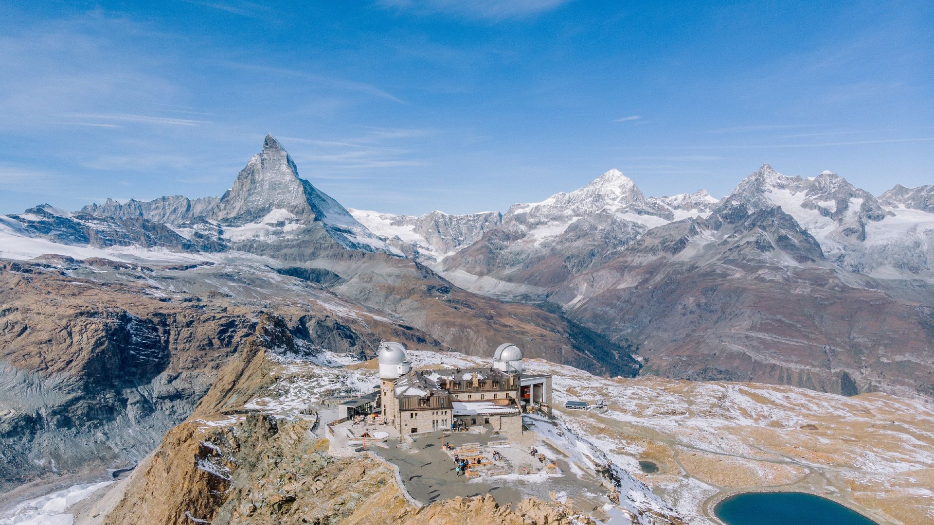 Drohnenaufnahme Gornergrat Frühling