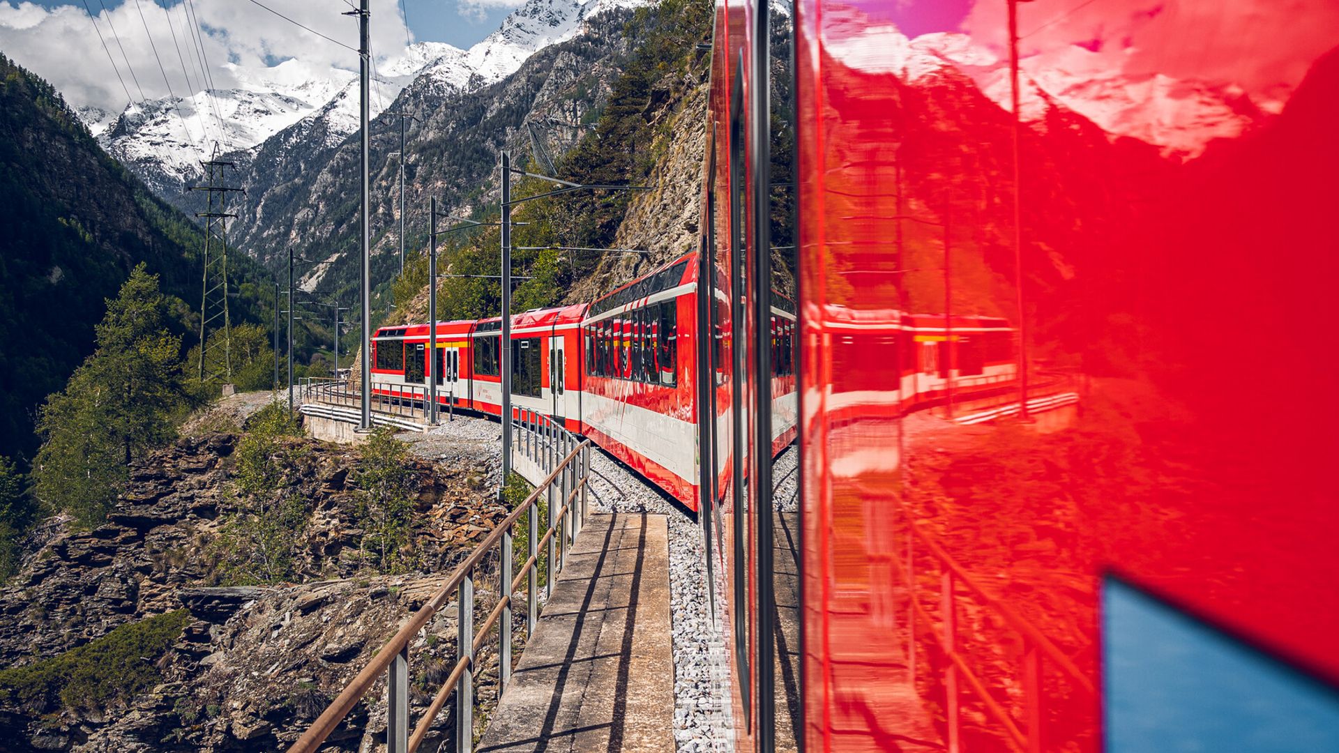 Matterhorn Gotthard Bahn en route pour Zermatt en été
