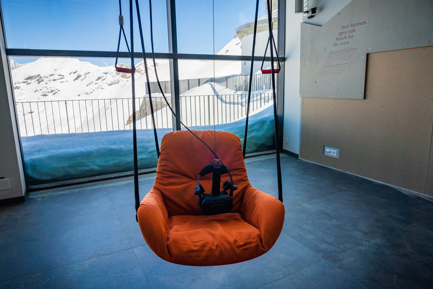Virtual Reality Paragliding im "Zooom the Matterhorn" 