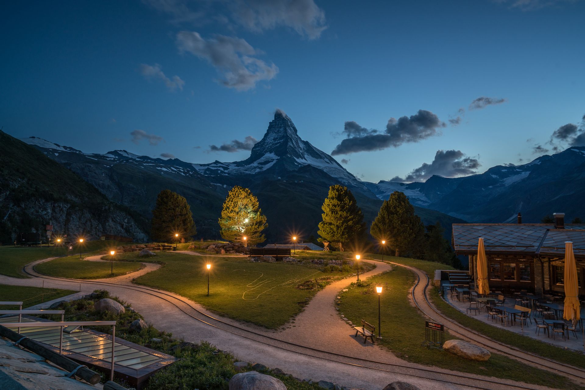 Das Riffelalp Resort mit Ausblick auf das Matterhorn am Gornergrat