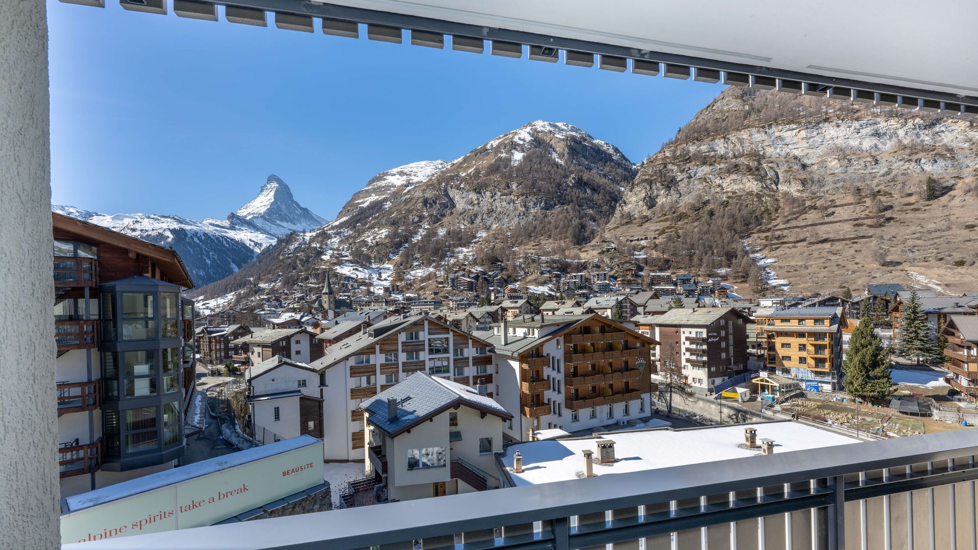 Gornerhaus nach Renovation, Zermatt