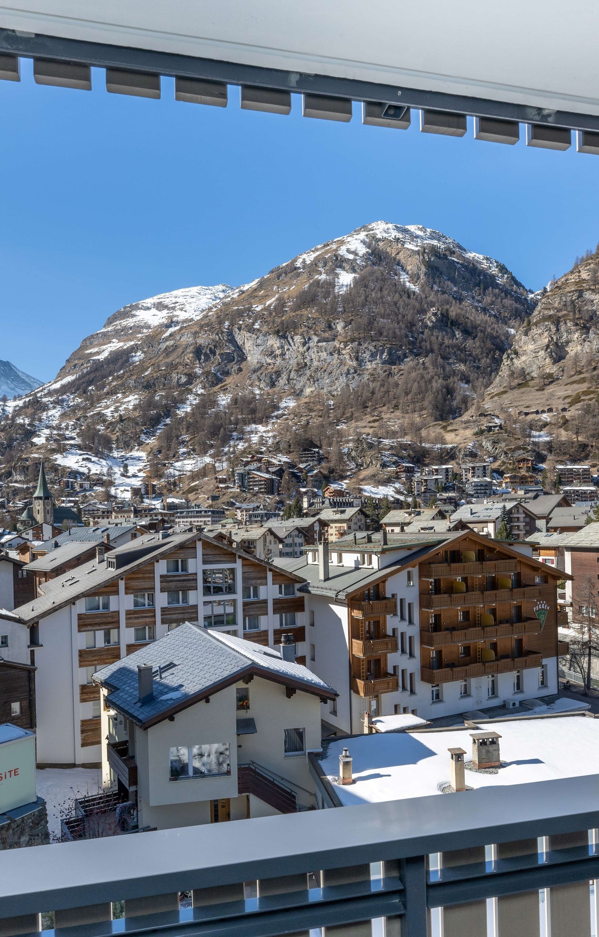 Gornerhaus nach Renovation, Zermatt